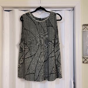 3x Sleeveless shirt